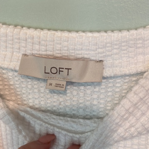 Like new Waffle knit Loft Short Sleeve - Picture 2 of 3
